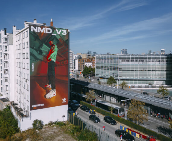 Mural van Treepack voor Adidas